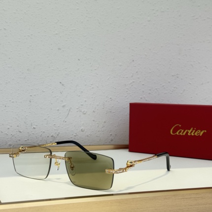 Cartier AAA Quality Sunglasses in 209273
