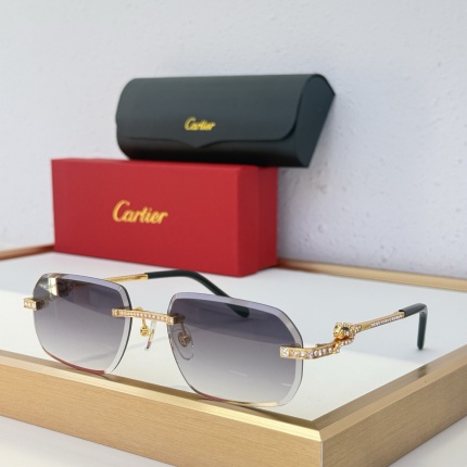 Cartier AAA Quality Sunglasses in 209304