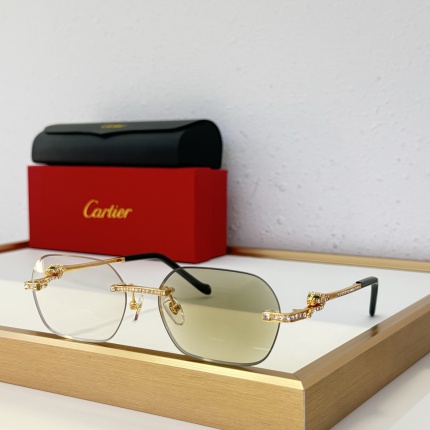 Cartier AAA Quality Sunglasses in 209310