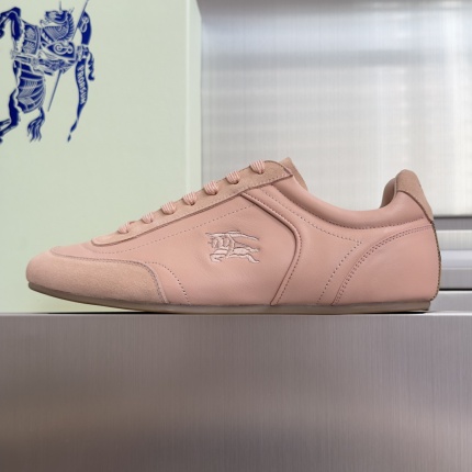 New Arrivals Burberry Sneakers For Women in 209610