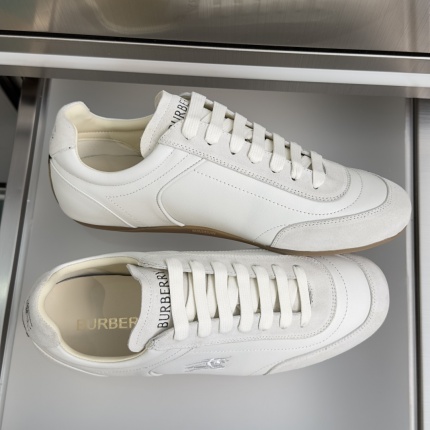 New Arrivals Burberry Sneakers For Women in 209613