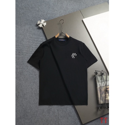 Louis Vuitton T-Shirts for Men in 209681
