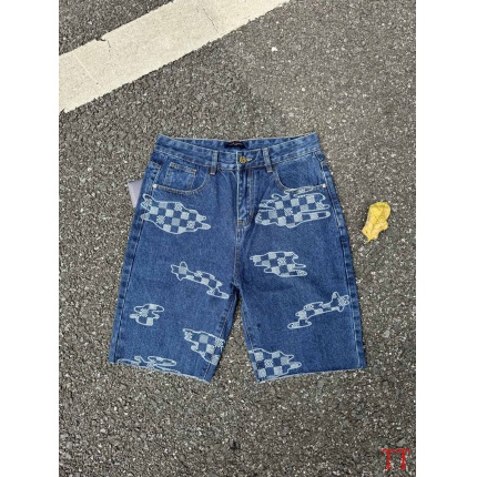 Louis Vuitton Short Pants For Men in 209771