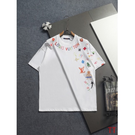 Louis Vuitton Short Pants For Men in 209777