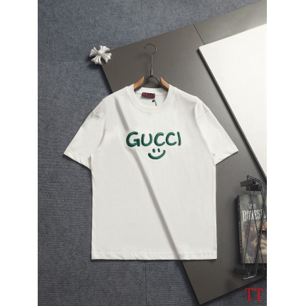 Gucci T-shirts for Men in 209796