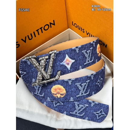 Louis Vuitton AAA Belts in 210006