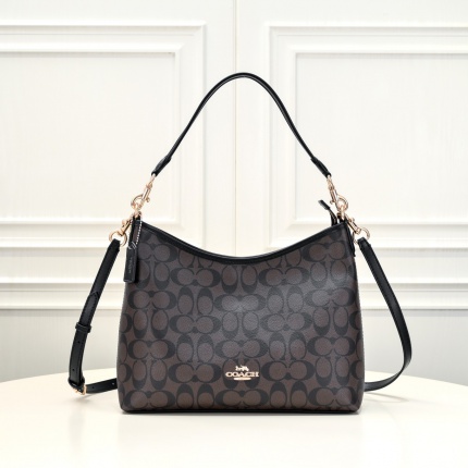 Coach Cross Bags in 210294