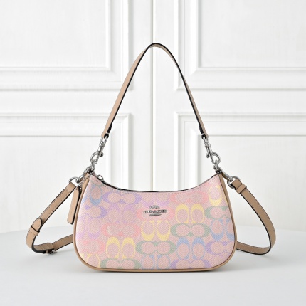 Coach Cross Bags in 210296
