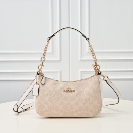 Coach Cross Bags in 210300