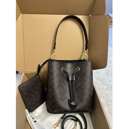 Coach Cross Bags in 210319