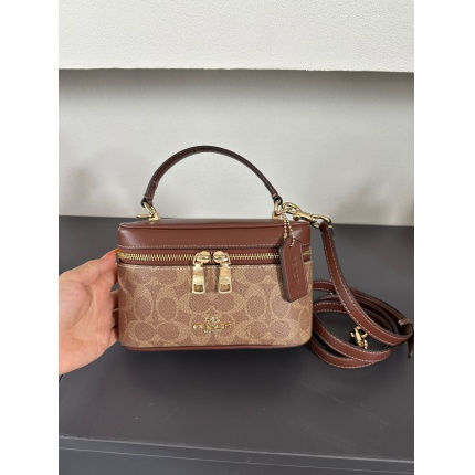 Coach Cross Bags in 210351