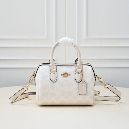 Coach Cross Bags in 210366