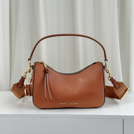 Coach Cross Bags in 210380