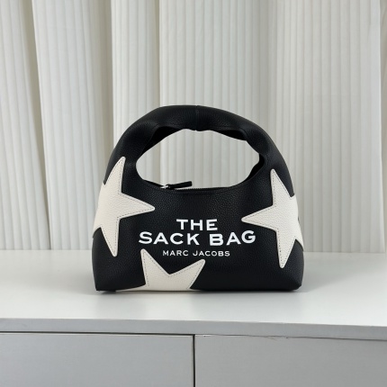 Marc Jacobs Bags in 210400
