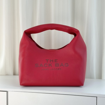 Marc Jacobs Bags in 210404