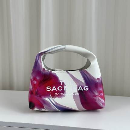 Marc Jacobs Bags in 210407
