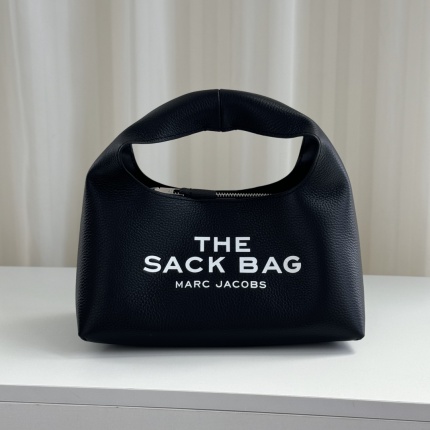 Marc Jacobs Bags in 210412