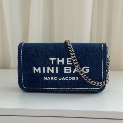 Marc Jacobs Bags in 210430