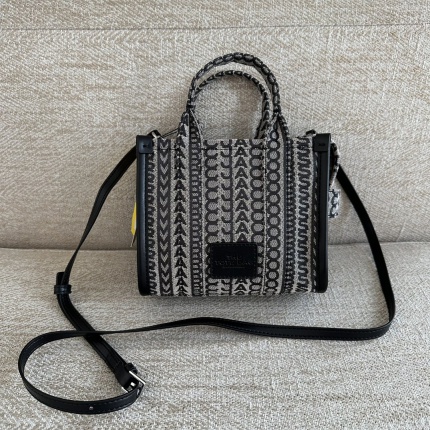 Marc Jacobs Bags in 210434