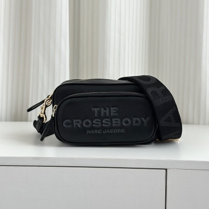 Marc Jacobs Bags in 210435
