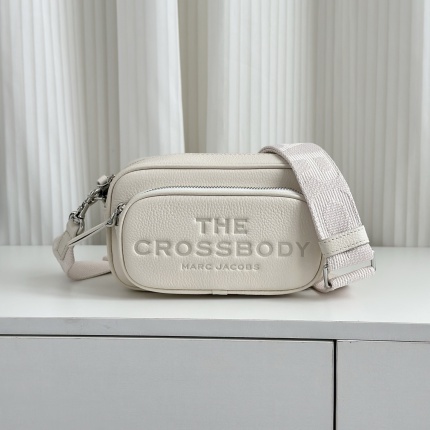 Marc Jacobs Bags in 210436