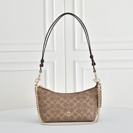 Coach Cross Bags in 210447