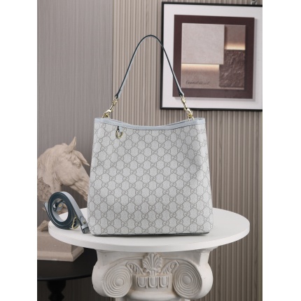 Gucci AAA Quality Handbags in 210528