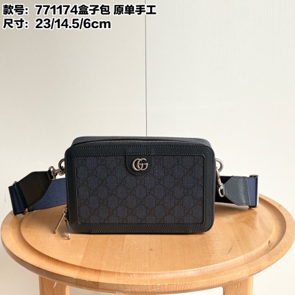 Gucci AAA quality Crossbody Mini Bags in 210561