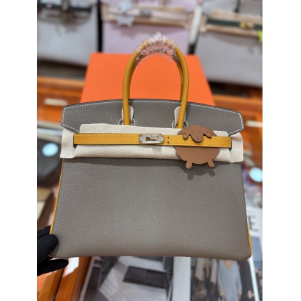 Hermes  AAA Quality Handbags in 210659