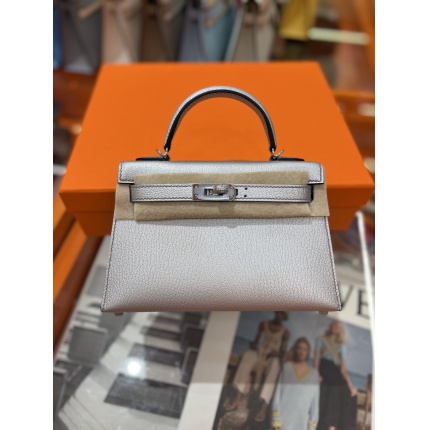 Hermes  AAA Quality Handbags in 210672