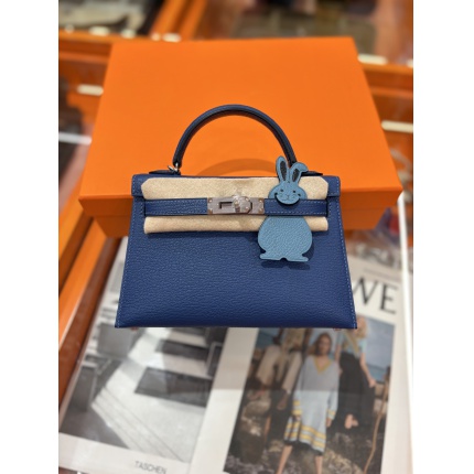 Hermes  AAA Quality Handbags in 210679