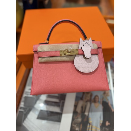 Hermes  AAA Quality Handbags in 210683