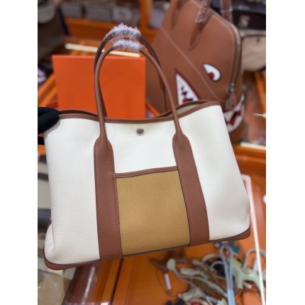 Hermes  AAA Quality Handbags in 210689