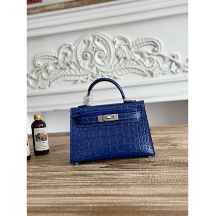 Hermes  AAA Quality Handbags in 210713
