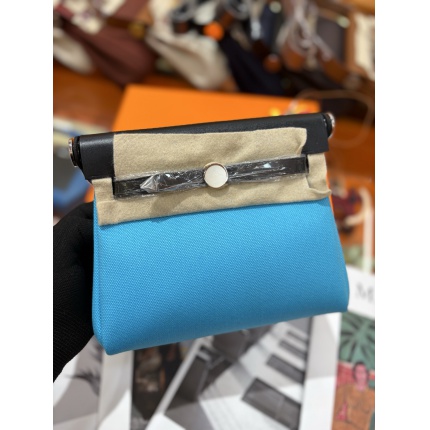 Hermes  AAA Quality Handbags in 210765