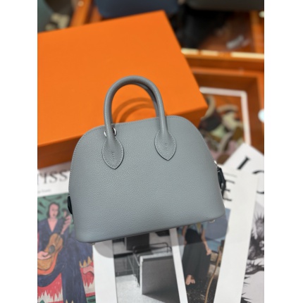 Hermes  AAA Quality Handbags in 210781