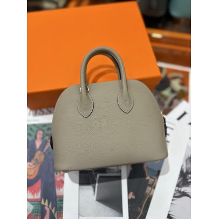 Hermes  AAA Quality Handbags in 210786
