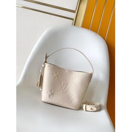 Louis Vuitton AAA Quality Handbags in 210850