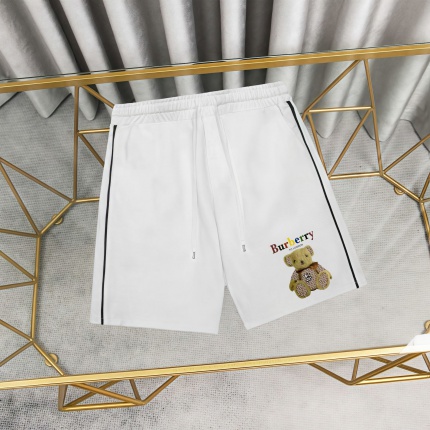 Burberry Short Pants For Men in 210877