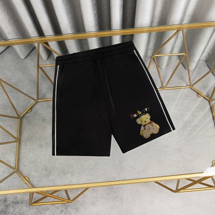 Burberry Short Pants For Men in 210878