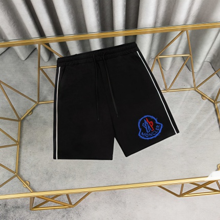 Moncler Shorts For Men in 210998