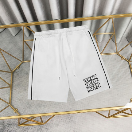Louis Vuitton Short Pants For Men in 211005