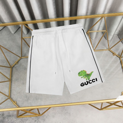Gucci Short Pants For Men in 211011