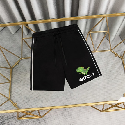 Gucci Short Pants For Men in 211012