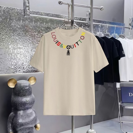 Louis Vuitton T-Shirts for Men in 211026