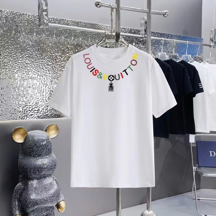 Louis Vuitton T-Shirts for Men in 211027
