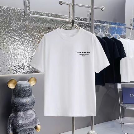Givenchy T-Shirts for Men in 211062