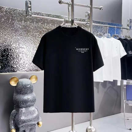 Givenchy T-Shirts for Men in 211063