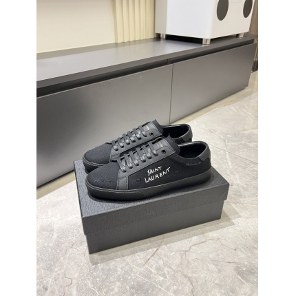 Saint Laurent Shoes for Men in 211137