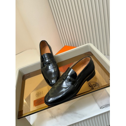 Hermes Loafers and Drivers For Men in 211146